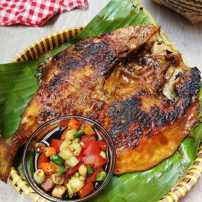 Ayam Bakar Kukuruyuk: Rempah Penyatu Jiwa di Jantung Cilacap