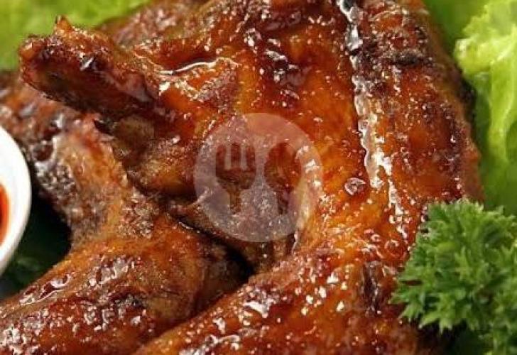 Ayam Bakar Kukuruyuk: Rempah Penyatu Jiwa di Jantung Cilacap